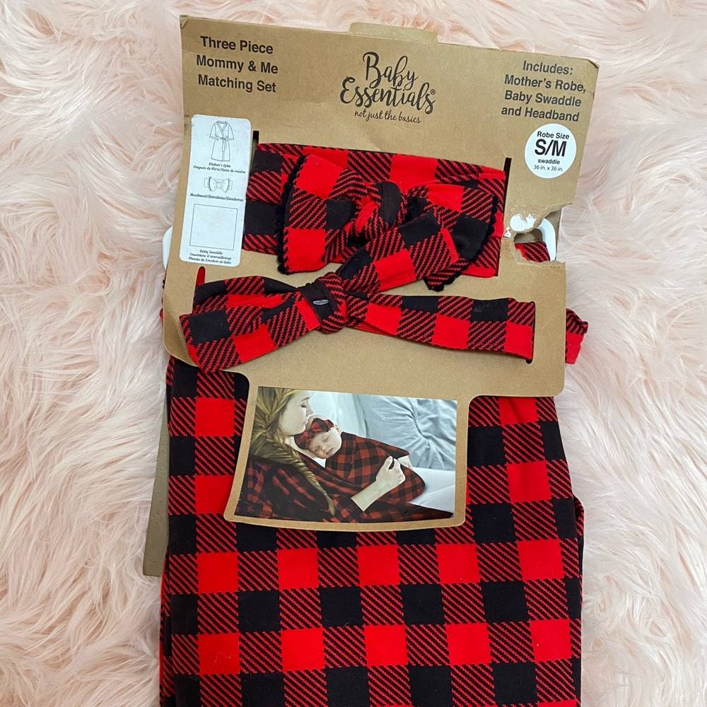 Mommy and me robe swaddle set nwt Buffalo plaid